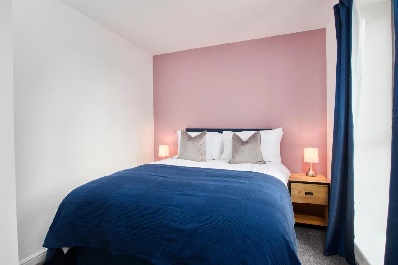 マンチェスター Beaut 5 Bed House W Parkingヴィラ エクステリア 写真
