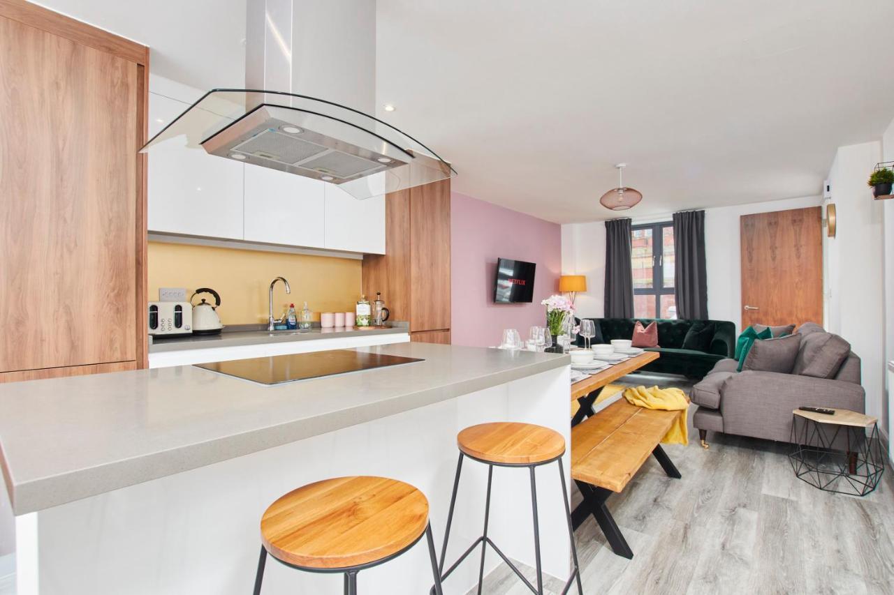 マンチェスター Beaut 5 Bed House W Parkingヴィラ エクステリア 写真