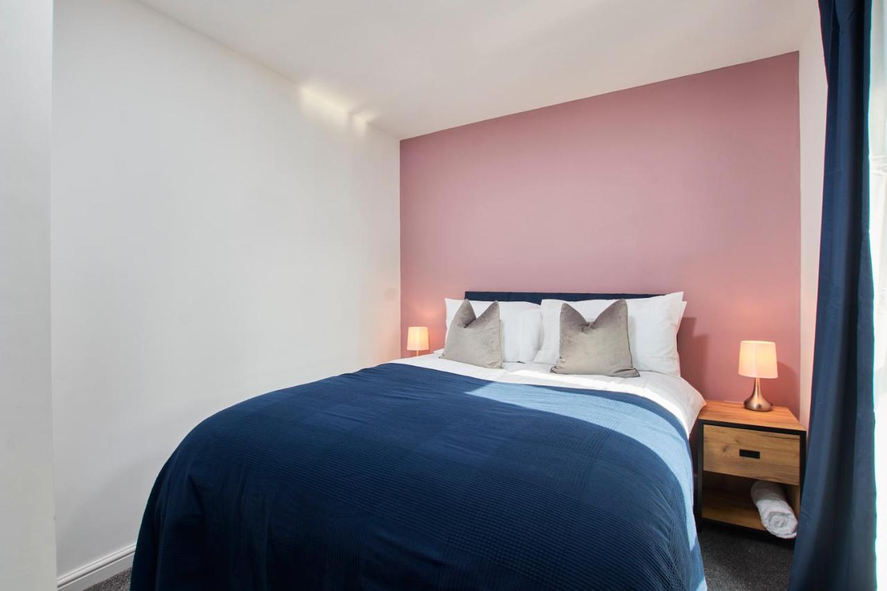 マンチェスター Beaut 5 Bed House W Parkingヴィラ エクステリア 写真