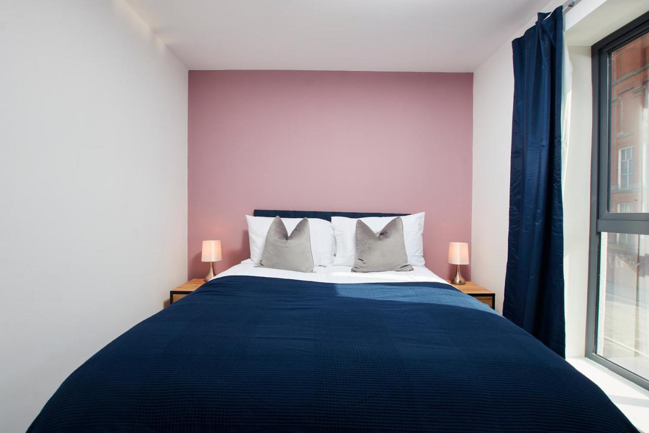 マンチェスター Beaut 5 Bed House W Parkingヴィラ エクステリア 写真